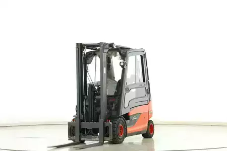 Elektro čtyřkolový VZV 2020  Linde E-25-L-01 (387) (1)