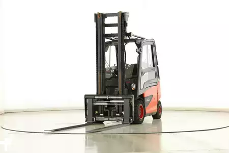 Eléctrico - 4 rodas 2016  Linde E-40-HL-01-600 (388) (1)