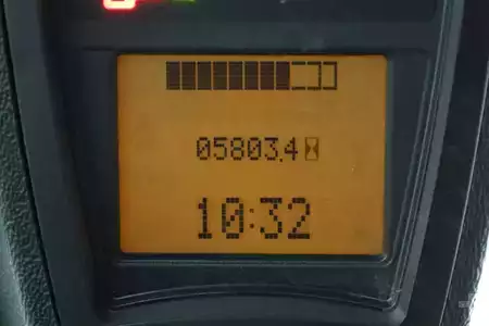 Diesel Forklifts 2015  Linde H-80-D-02-900 (396) (5)