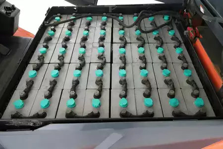 Eléctrica de 4 ruedas 2018  Toyota 8-FBMT-45 (3)