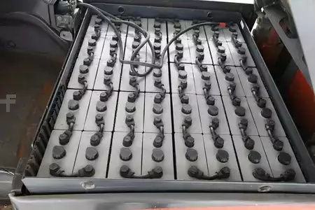 Carrelli elettrici 4 ruote 2013  Linde E-35-HL (387) (3)