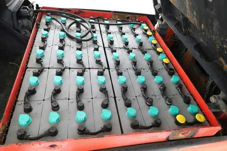 Chariots électriques à 4 roues 2014  Linde E-25-L-01 (387) (3)