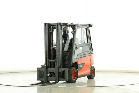 Electric - 4 wheels 2019  Linde E-40-600-HL (388) (1)