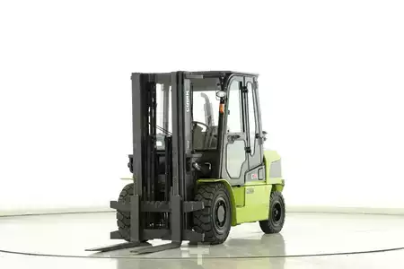 Carretilla elevadora diésel 2022  Clark C-50-SD (1)