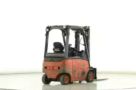 Elektro čtyřkolový VZV 2014  Linde E-16-PH-01 (386) (2)