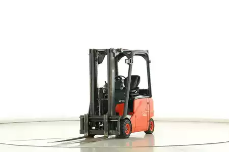 Elektro čtyřkolový VZV 2014  Linde E-16-PH-01 (386) (1)