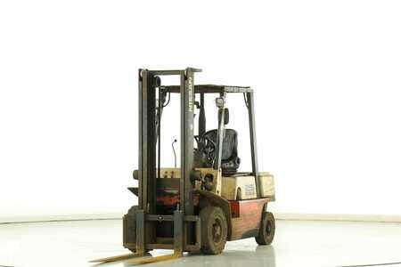 Carretilla elevadora diésel - Nissan FJ-02-A-25 (1)