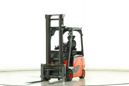 Carrelli elettrici 4 ruote 2016  Linde E-18-PH-02 (386) (1)