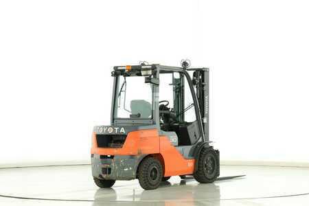 Dízel targoncák 2020  Toyota 52-8-FDF-30 (2)