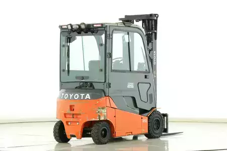 Eléctrica de 4 ruedas 2017  Toyota 8-FBMT-25 (2)