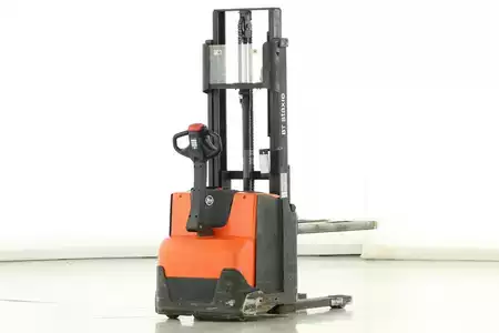 Apilador eléctrico 2009  BT SWE-100 (2)