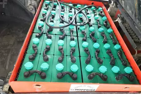 Carrelli elettrici 4 ruote 2018  Linde E-30-R-01 (387) (3)