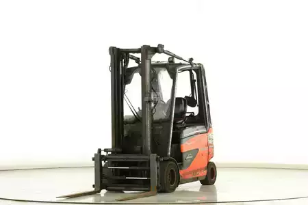 Electric - 4 wheels 2018  Linde E-30-HL-01-600 (387) (1)