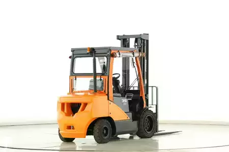 Carretilla elevadora diésel 2020  Doosan D-35-C-7 (2)