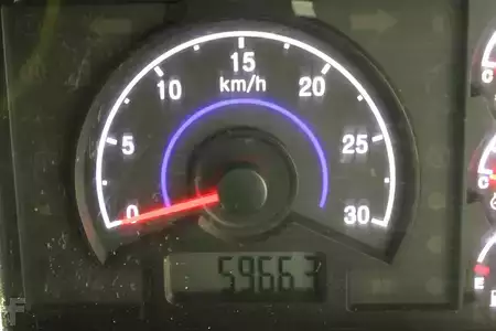 Carretilla elevadora diésel 2020  Doosan D-35-C-7 (4)