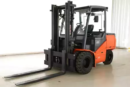 4-wiel elektrische heftrucks 2016  Toyota 8-FBMHT-85 (1)