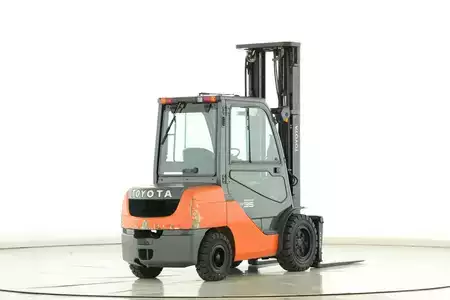 Empilhador diesel 2014  Toyota 02-8-FDJF-35 (2)