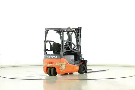 Sähkö - 3 pyör 2019  Toyota 8-FBE-20-T (2)