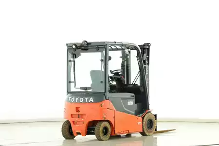 Eléctrico - 4 rodas 2020  Toyota 8-FBMT-25 (2)