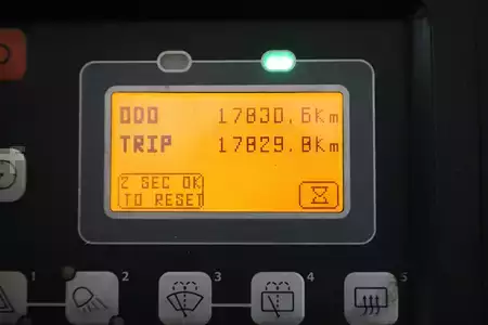 Sähkö - 4 pyör 2021  Toyota 8-FBMT-30 (5)