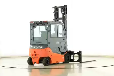 Sähkö - 4 pyör 2021  Toyota 8-FBMT-30 (2)