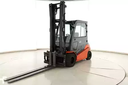 Elektro čtyřkolový VZV 2021  Toyota 8-FBMT-50 (7)