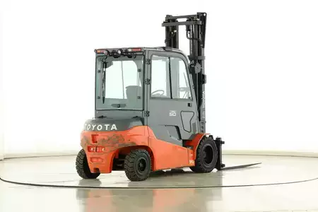 Sähkö - 4 pyör 2021  Toyota 8-FBMT-50 (2)