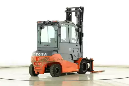 4-wiel elektrische heftrucks 2021  Toyota 8-FBMT-50 (2)