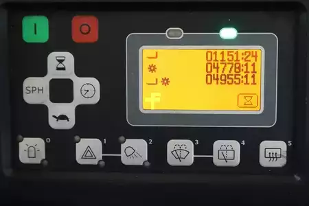 4-wiel elektrische heftrucks 2021  Toyota 8-FBMT-50 (5)