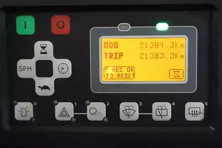 4-wiel elektrische heftrucks 2021  Toyota 8-FBMT-50 (6)