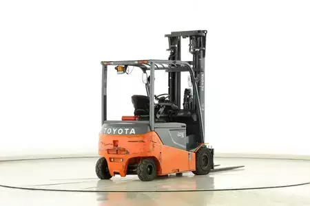 Eléctrico - 4 rodas 2015  Toyota 8-FBMT-25 (2)