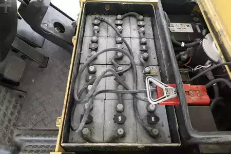 Chariots électriques à 3 roues 2004  CAT Lift Trucks EP-15-KRT (3)