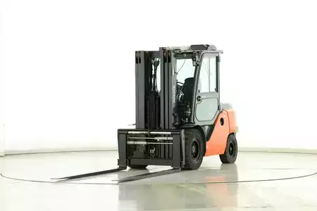 Diesel truck 2020  Toyota 40-8-FD-50-N (1)