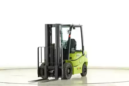 Chariots élévateurs diesel 2024  Clark GTS-25-D (1)