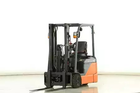 3-wiel elektrische heftrucks 2021  Toyota 8-FBE-18 (1)