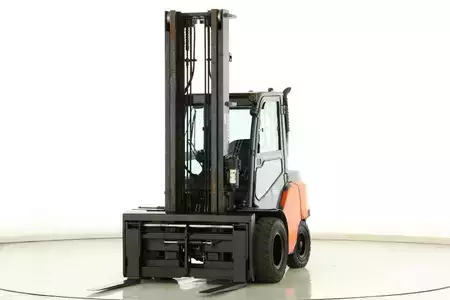 Gas truck 2016  Toyota 8-FG-45-N (1)