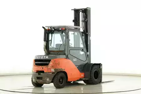 Empilhador a gás 2016  Toyota 8-FG-45-N (2)