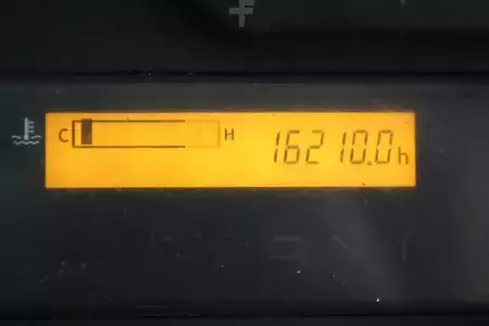 Empilhador a gás 2016  Toyota 8-FG-45-N (4)