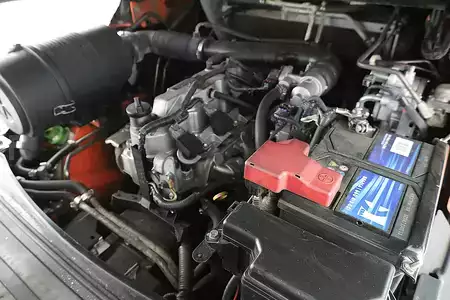 Empilhador a gás 2016  Toyota 8-FG-45-N (3)