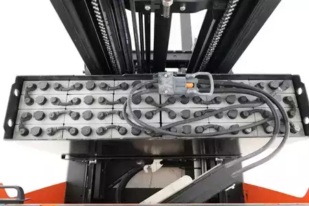 Chariots à mât rétractable 2018  Toyota RRE-140-H (3)