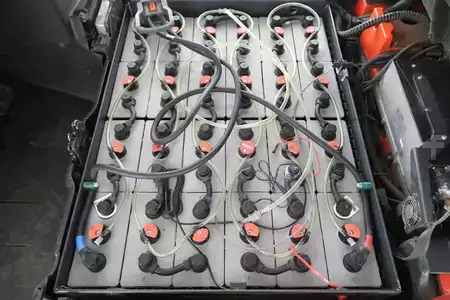 Elektryczne 4-kołowe 2020  Linde E-16-P-02 (386) (3)