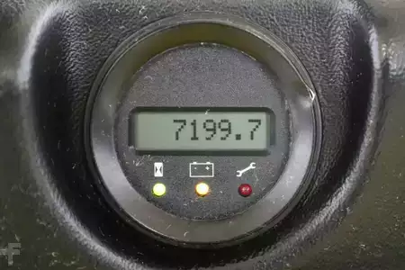 Porta-paletes elétrico 2019  Hyster P-2.0-SFBW (4)