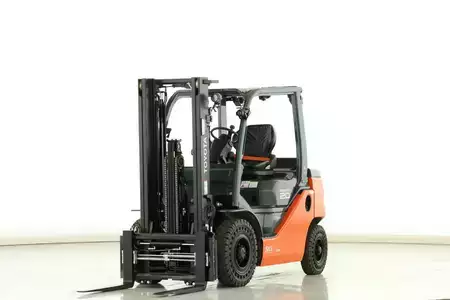 Diesel truck 2024  Toyota 56-8-FD-20-F (1)