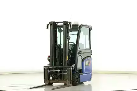 3-wiel elektrische heftrucks 2018  CAT Lift Trucks EP-16-CNT (1)