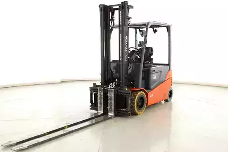 Elektro čtyřkolový VZV 2019  Toyota 8-FBMT-35 (7)