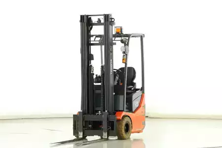 3-wiel elektrische heftrucks 2020  Toyota 7-FBEST-10 (1)