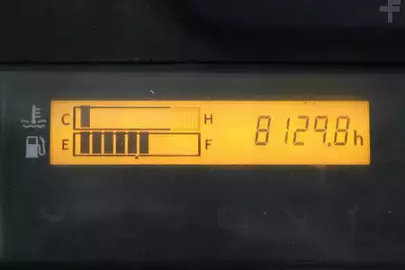Empilhador diesel 2015  Toyota 02-8-FDF-25 (4)