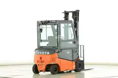 Eléctrico - 4 rodas 2020  Toyota 8-FBMT-25 (2)