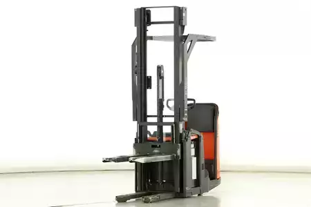Pallet Stackers 2019  BT SPE-160 (1)