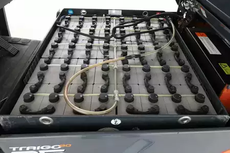 Eléctrico - 4 rodas 2019  Toyota 8-FBMT-25 (3)